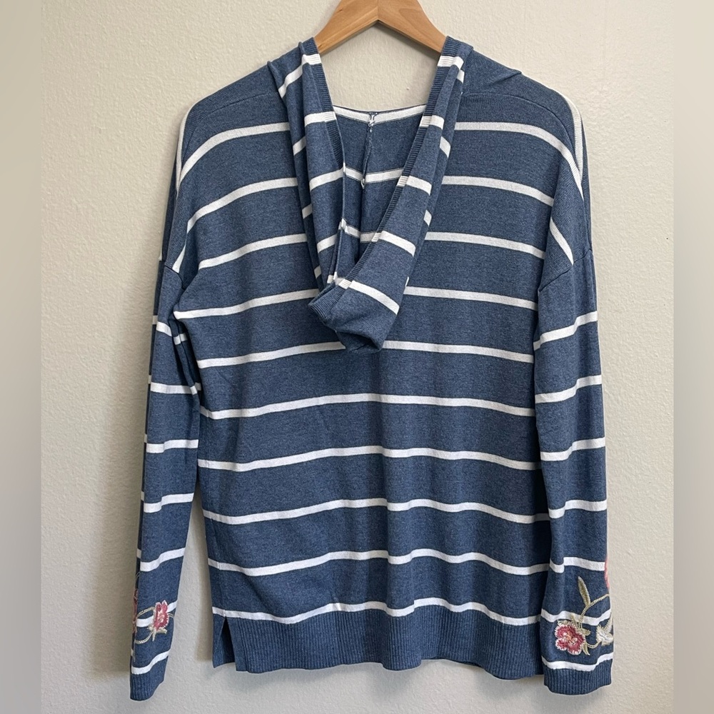 J Jill Striped Floral Embroidered Hooded Pullover Sweater Women size Small - Picture 6 of 11